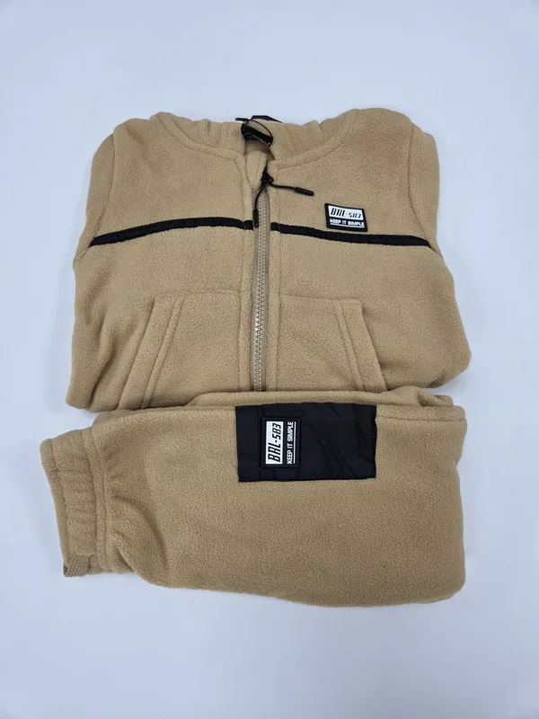 חליפת מיקרו פליז עם קפוצ';ון ורוכסן - בנים